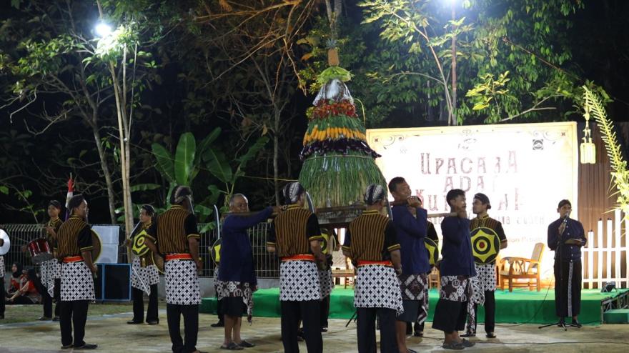 “Sagah Suguh Sangkaning Sugeh